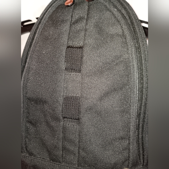 Dakine Black Cosmo 6.5L Backpack Bag Organizer Pockets Womens - Picture 6 of 10